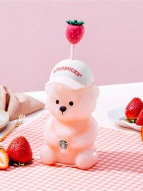 2026 New Starbucks Bearista Bear Cup Tumblers Strawberry Topper Baseball cap